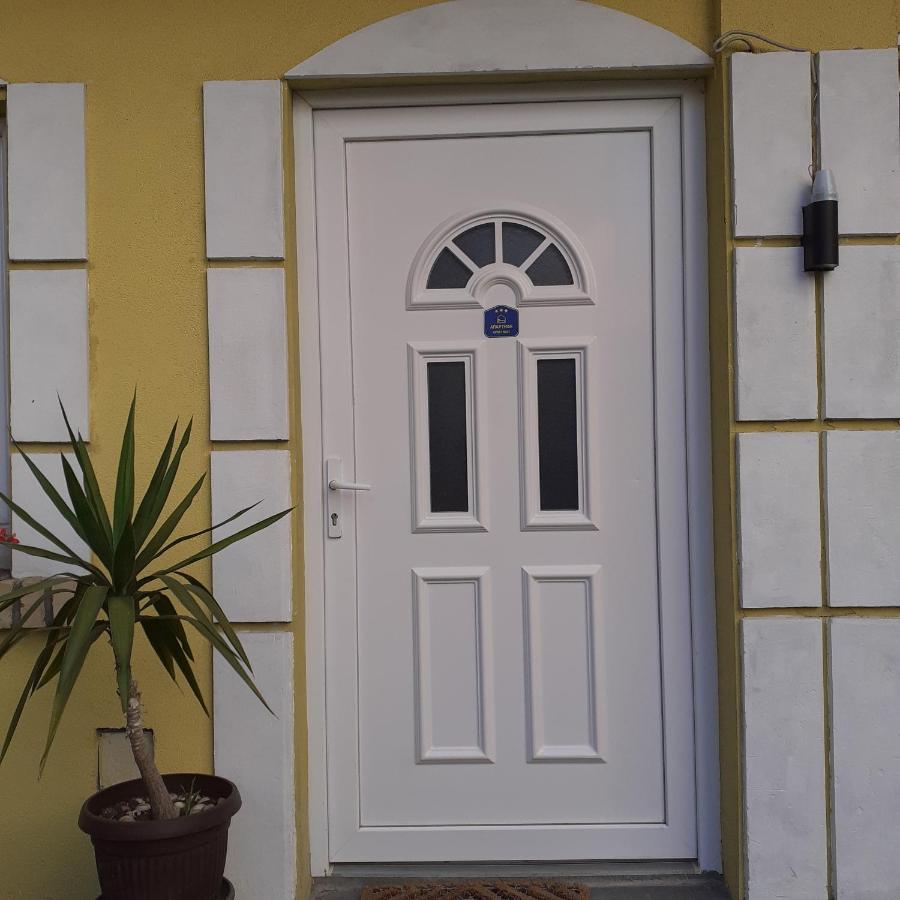 Flora Novi Sad Daire Dış mekan fotoğraf